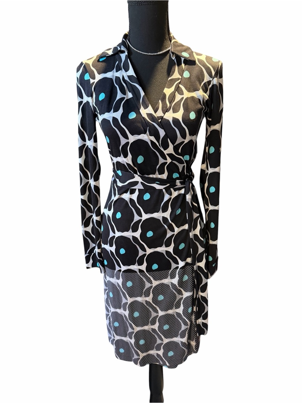 Diane von Furstenberg Jeanne Silk Jersey Wrap Dress in Black & Blue Flower Print